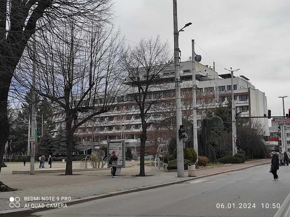 Хотел Казанлък Extérieur photo