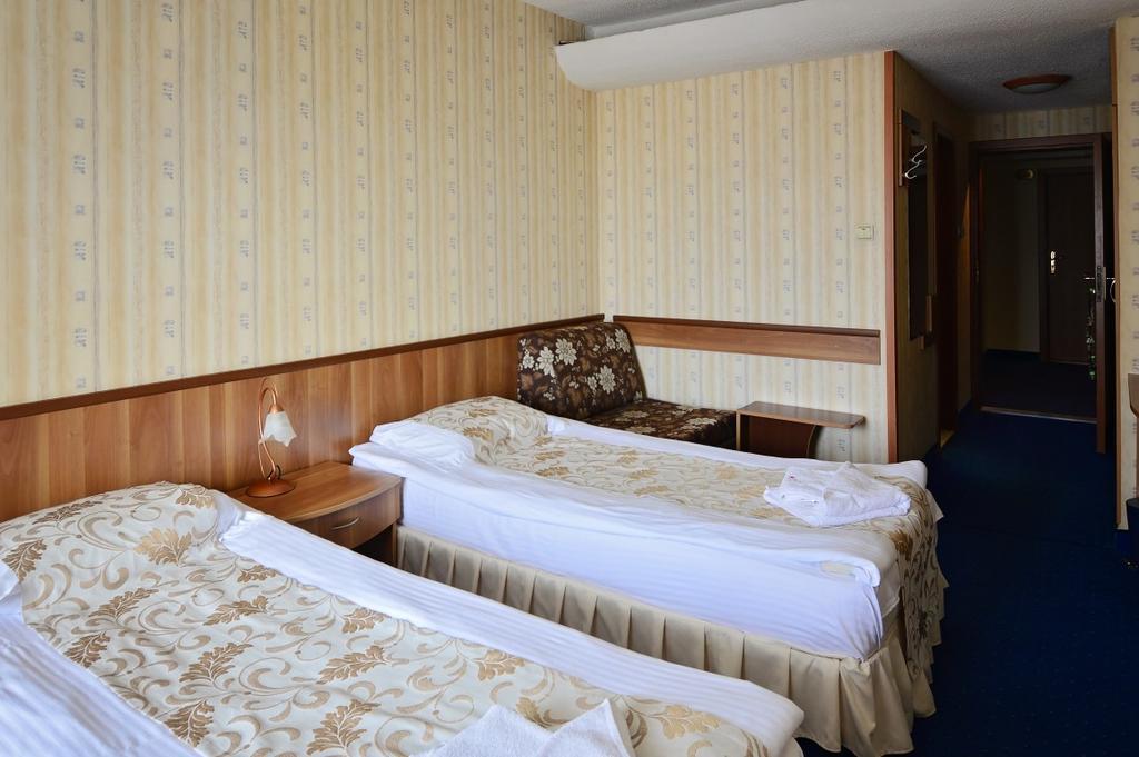 Хотел Казанлък Extérieur photo