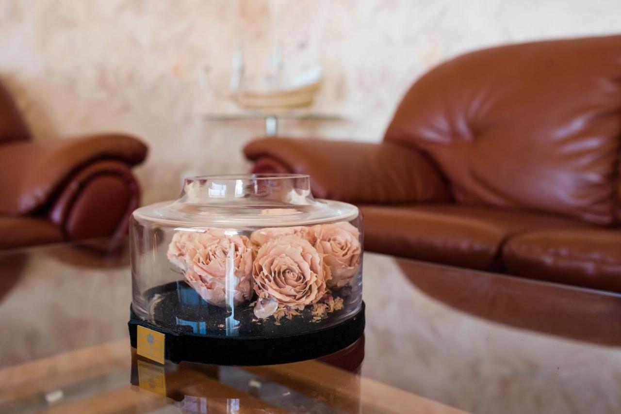 Хотел Казанлък Extérieur photo